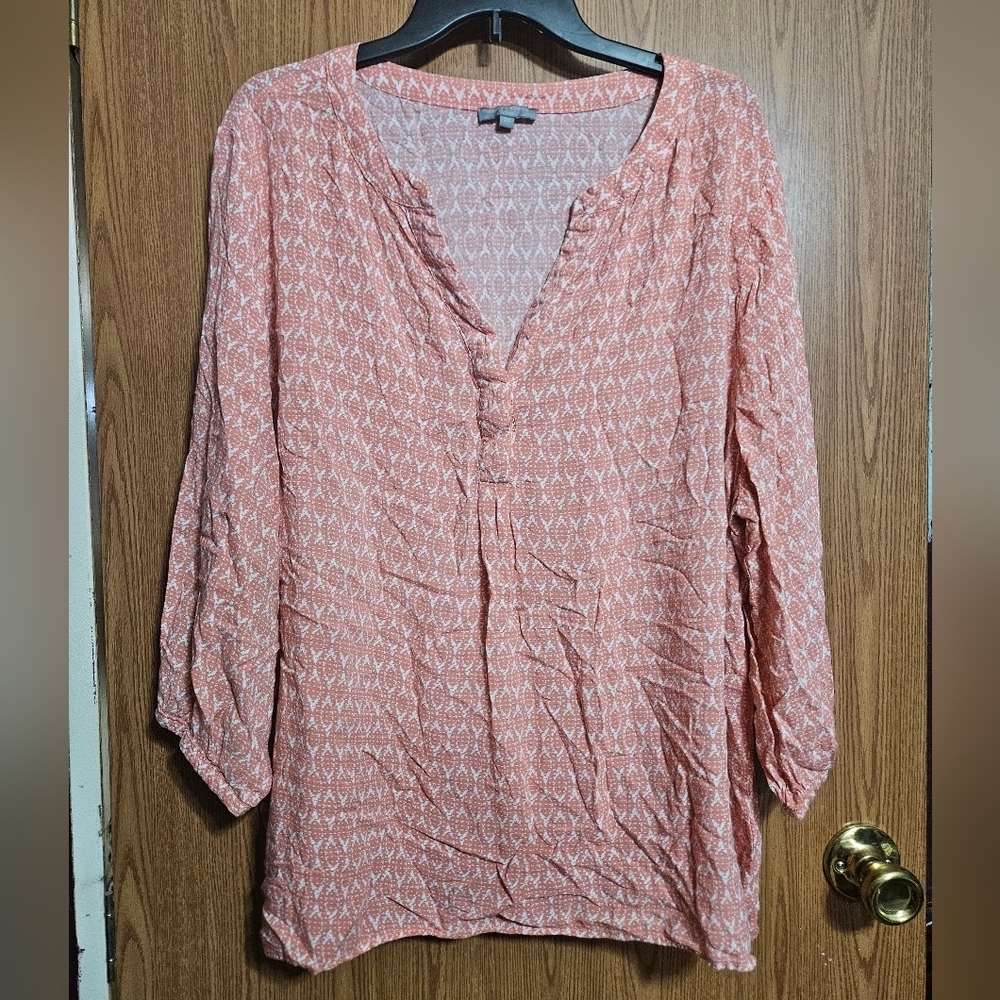 Saint Tropez West 2X Tunic Top Pink White All Over Print V Neck Top!